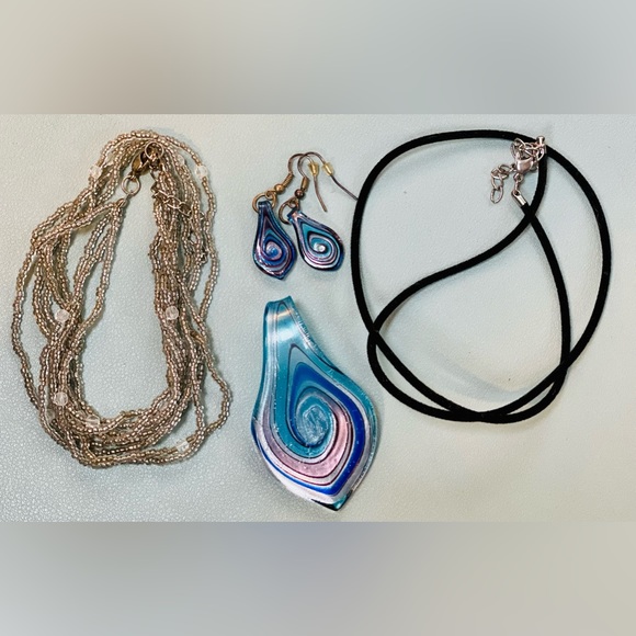 ✨Murano-Style Blown Glass Water Drop
Pendant & Earrings Set - Picture 7 of 11